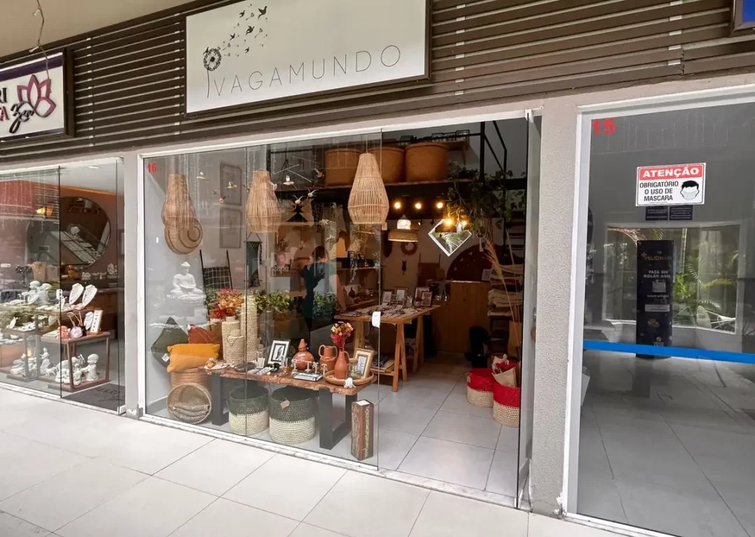 LOJA COMERCIAL PENEDO TERRAS DA FINLANDIA - CLARISSA-5